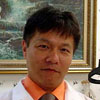 Dr_chin1(WEB).jpg